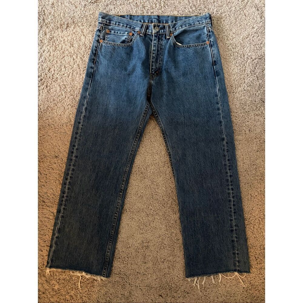 Levi’s 505 Straight Leg Jeans Size 34W 32L Distressed Hem Denim Unisex